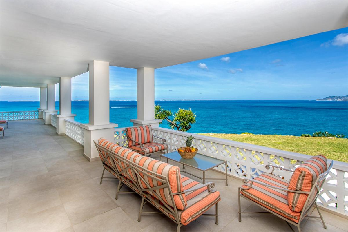 Pool villa St Martin - Outdoor seatings and sea view
